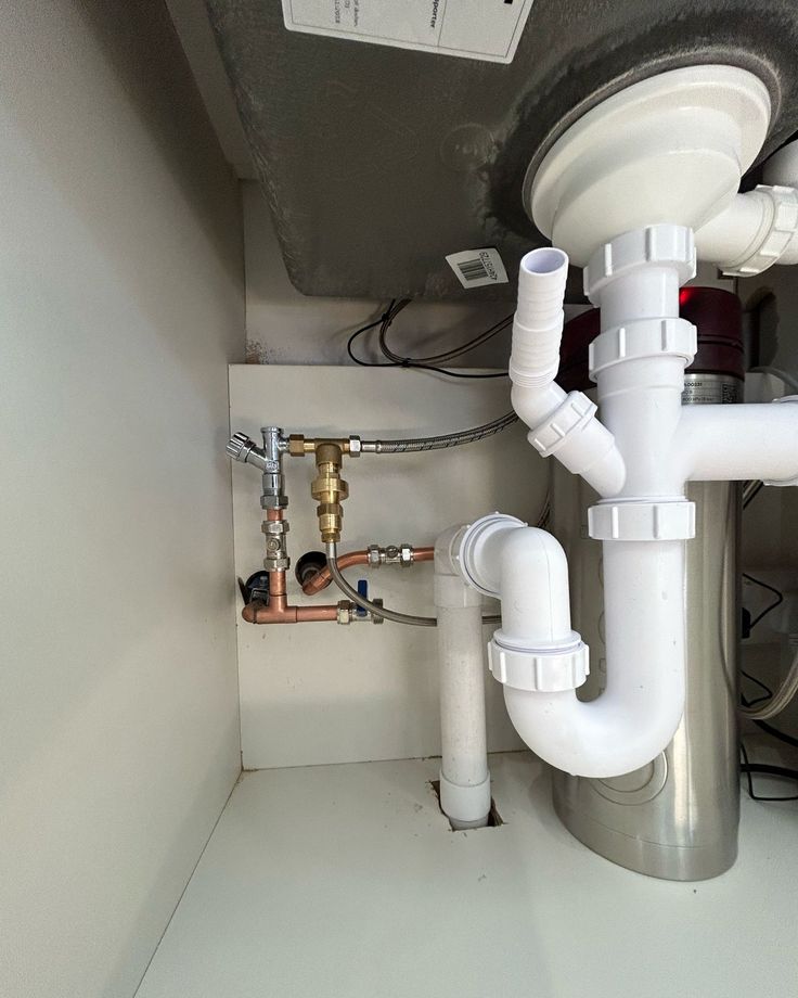 Plumbing & 
Plumbing Fittings